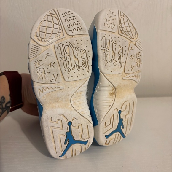 Toddler Air Jordan | Style White & Blue High-Top Sneakers | Size 9c - Picture 4 of 6